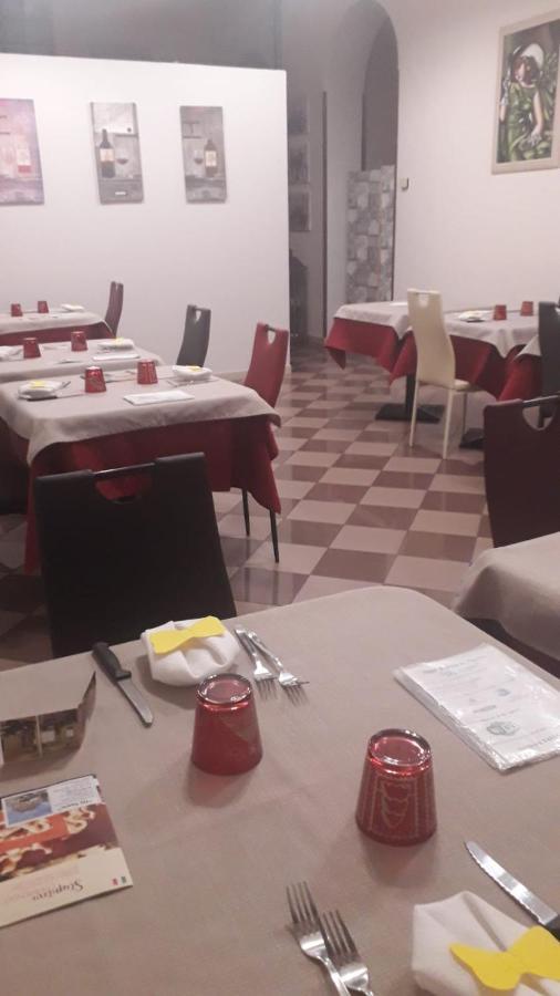 Da Santo Hotel Ristorante Pizzeria Феррара Экстерьер фото
