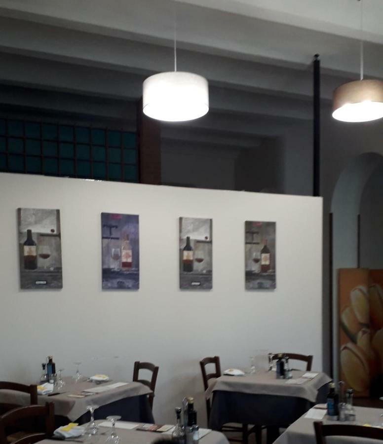 Da Santo Hotel Ristorante Pizzeria Феррара Экстерьер фото